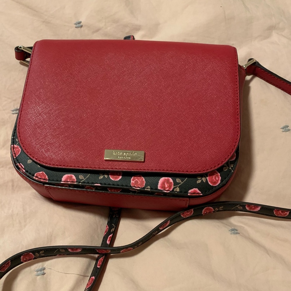 Kate Spade crossover purse. Perfect for fall! NWOT
